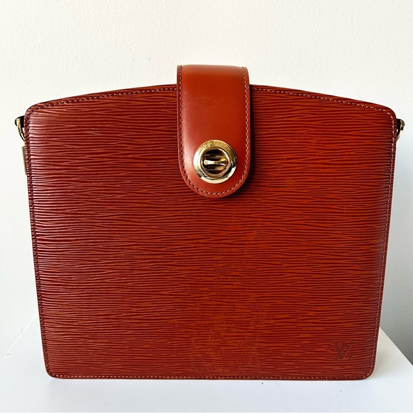 Louis Vuitton Vintage Capucines - Picture 4 of 17